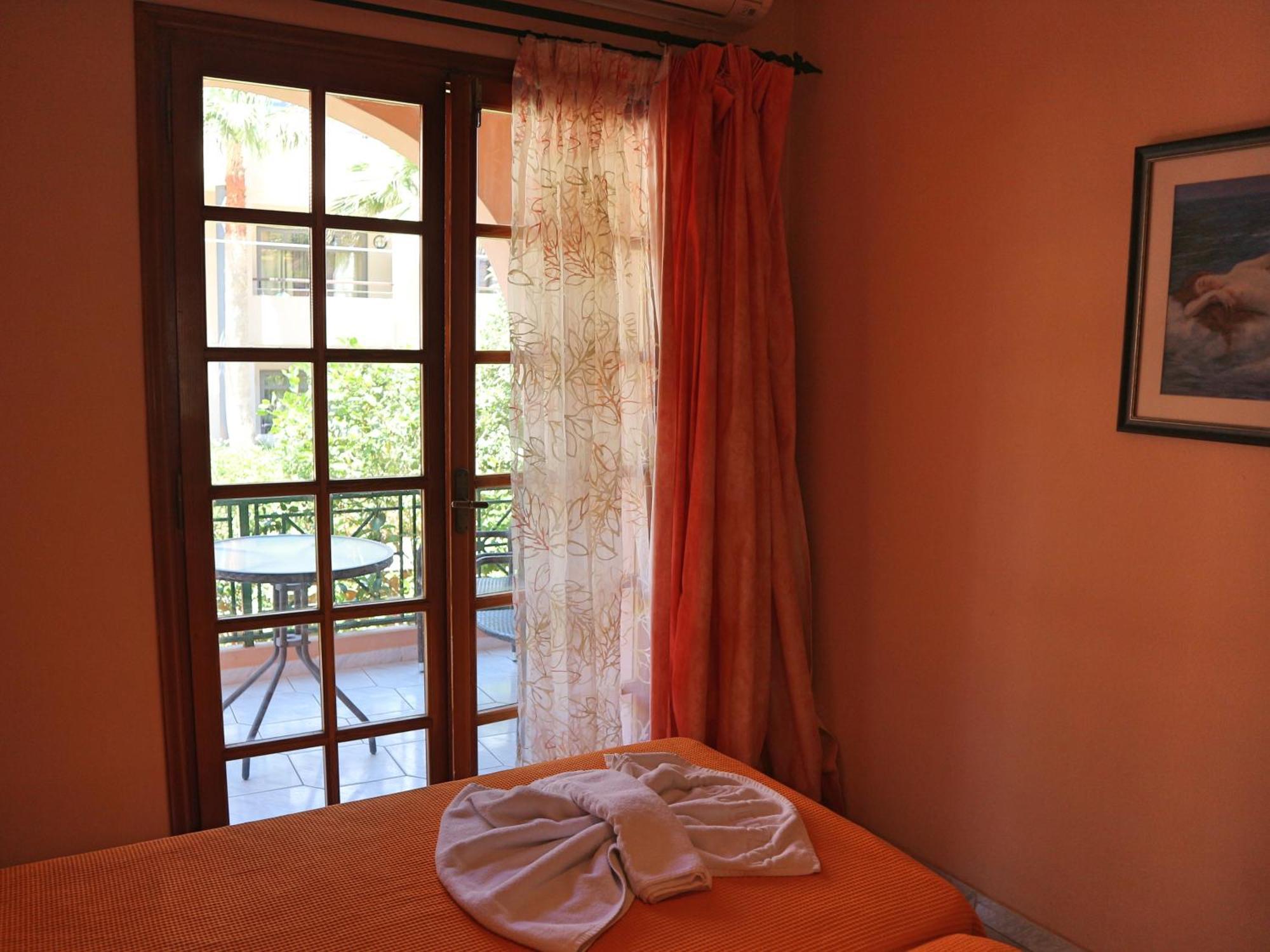 Villa Eleni Seaside Apartments Platanés Chambre photo